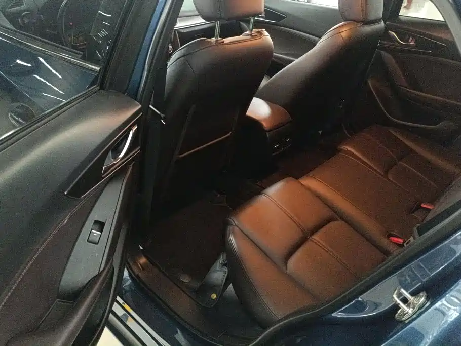 Mazda CX-4 — фото 11