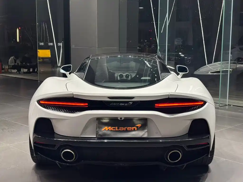 McLaren GT — фото 11