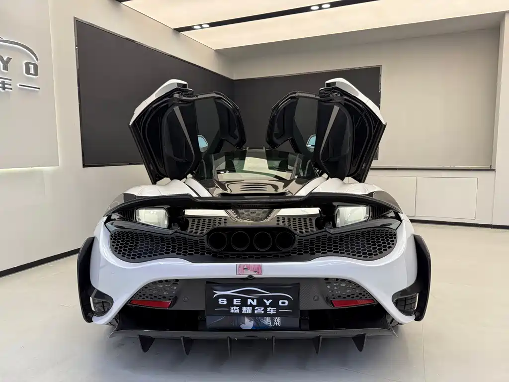 McLaren 720S — фото 6