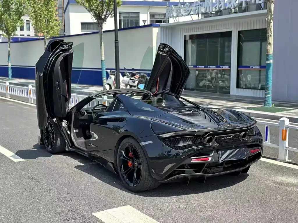 McLaren 720S — фото 3
