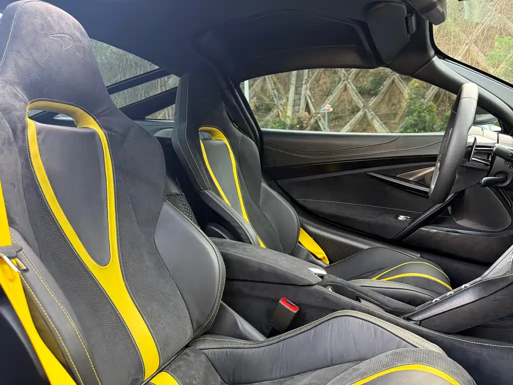 McLaren 720S — фото 12