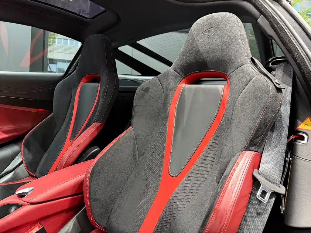 McLaren 720S — фото 10