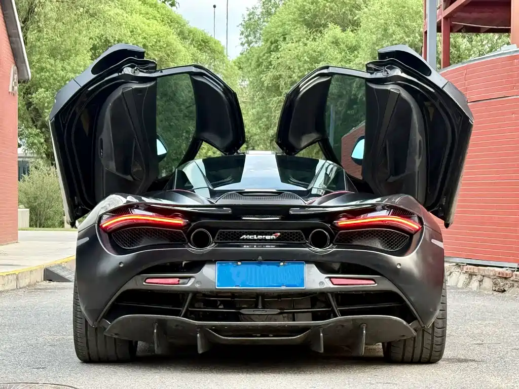 McLaren 720S — фото 5