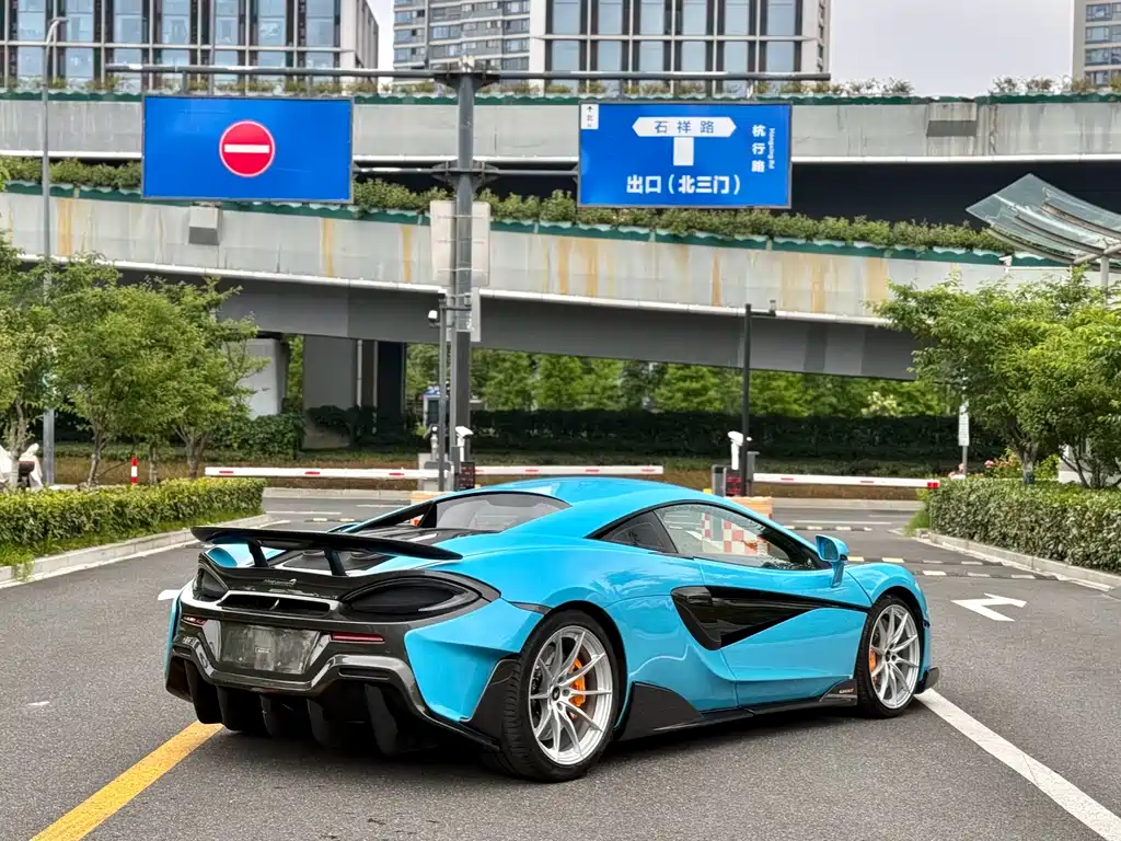 McLaren 600LT — фото 7
