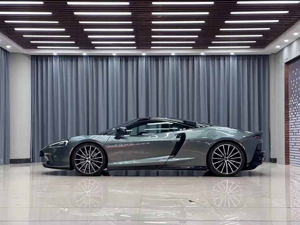 McLaren GT — фото 3