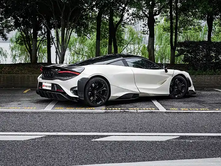 McLaren 720S — фото 9