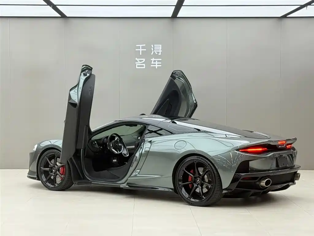 McLaren GT — фото 13