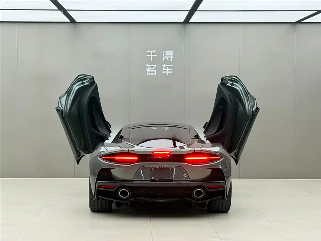 McLaren GT — фото 14