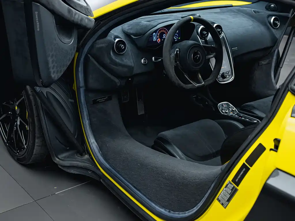 McLaren 600LT — фото 15