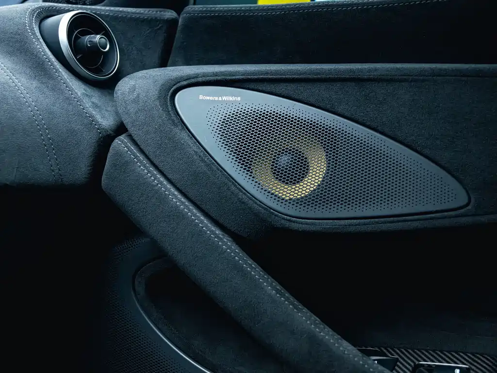 McLaren 600LT — фото 23