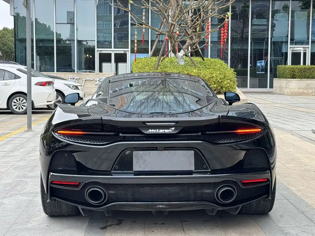 McLaren GT — фото 10