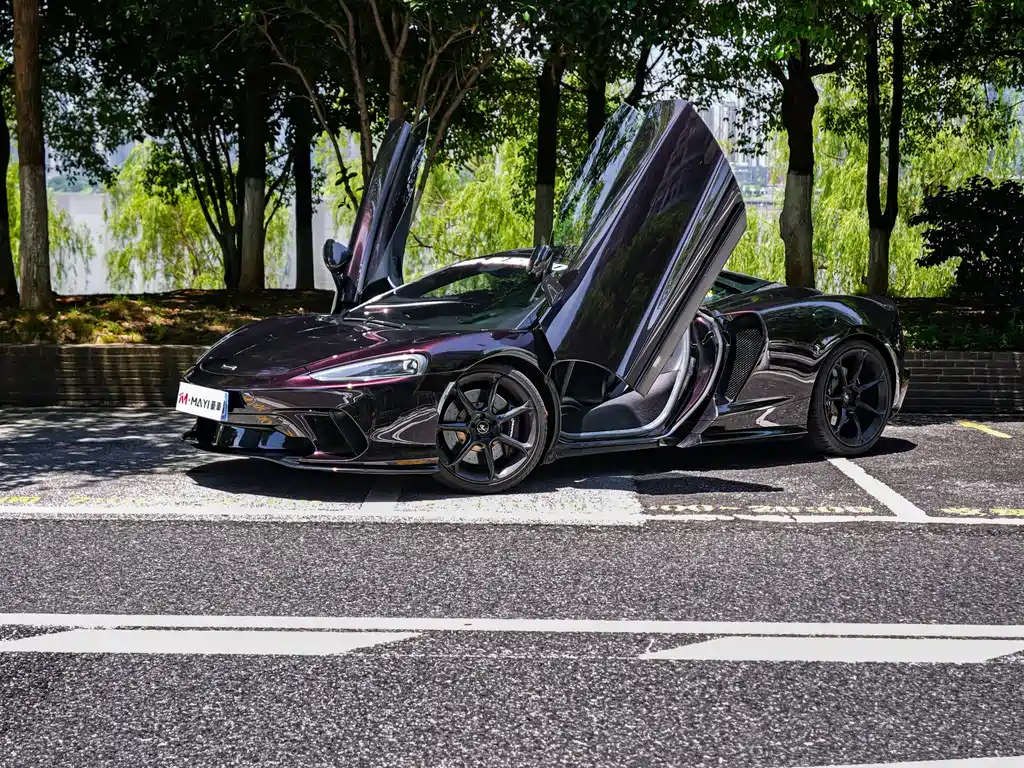 McLaren GT — фото 4