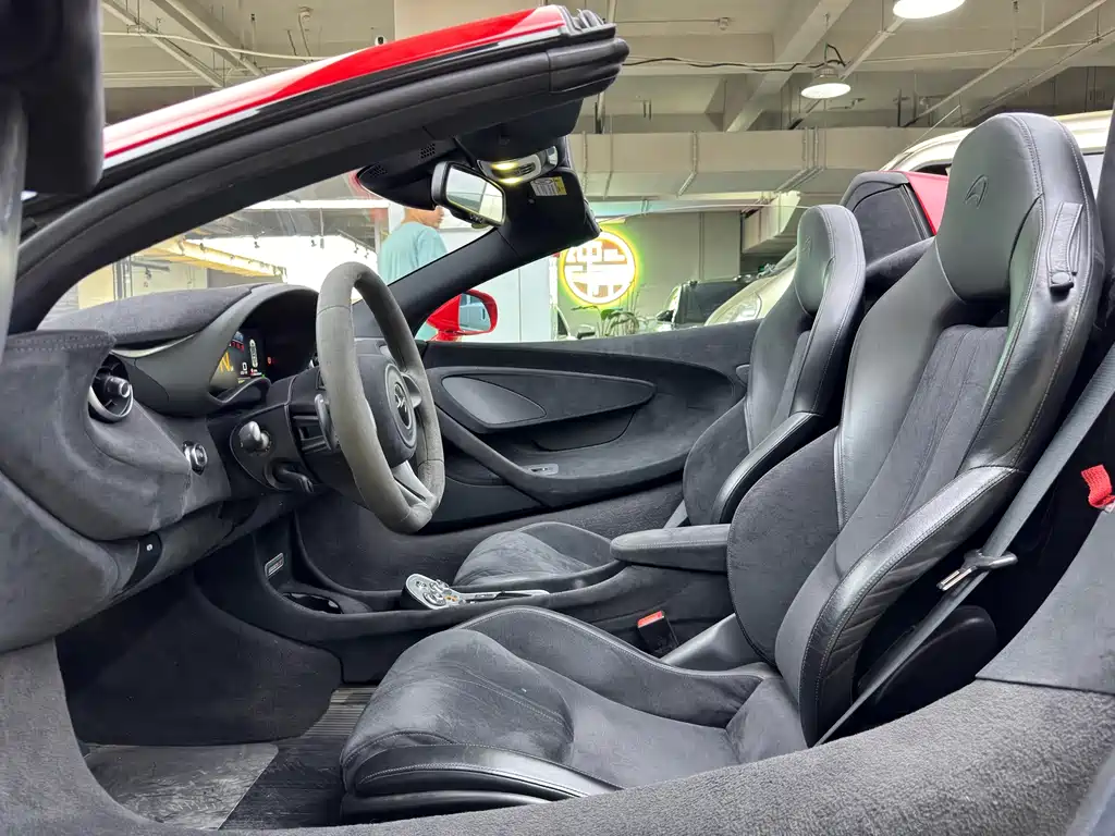 McLaren 600LT — фото 15