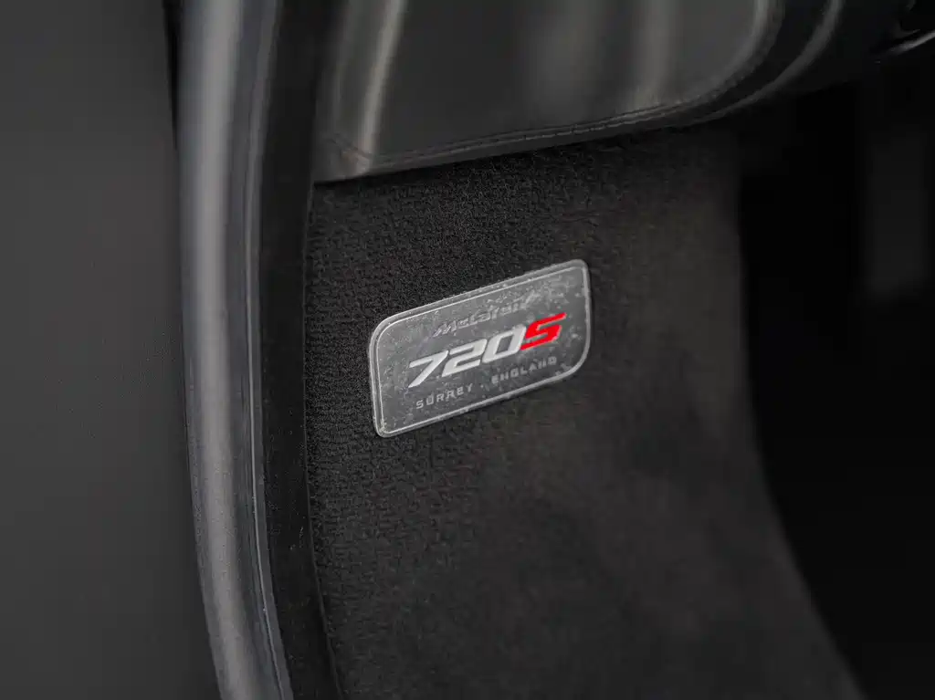 McLaren 720S — фото 17