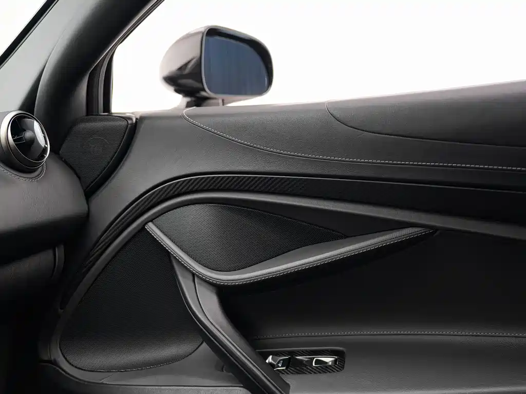 McLaren 720S — фото 25