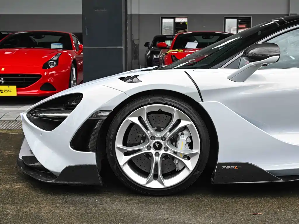 McLaren 720S — фото 21