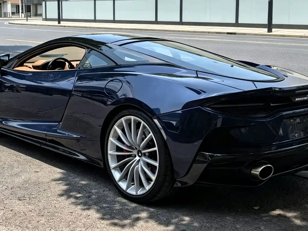 McLaren GT — фото 4
