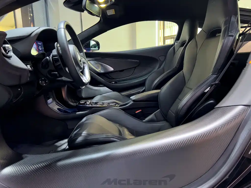 McLaren GT — фото 15
