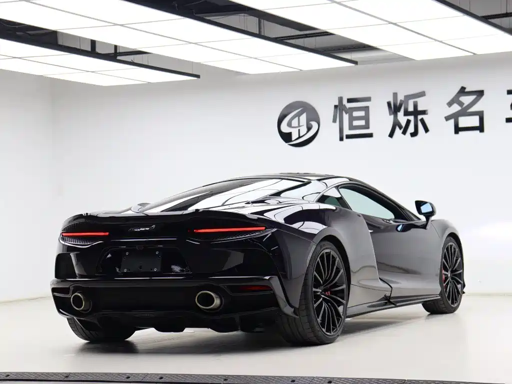 McLaren GT — фото 18