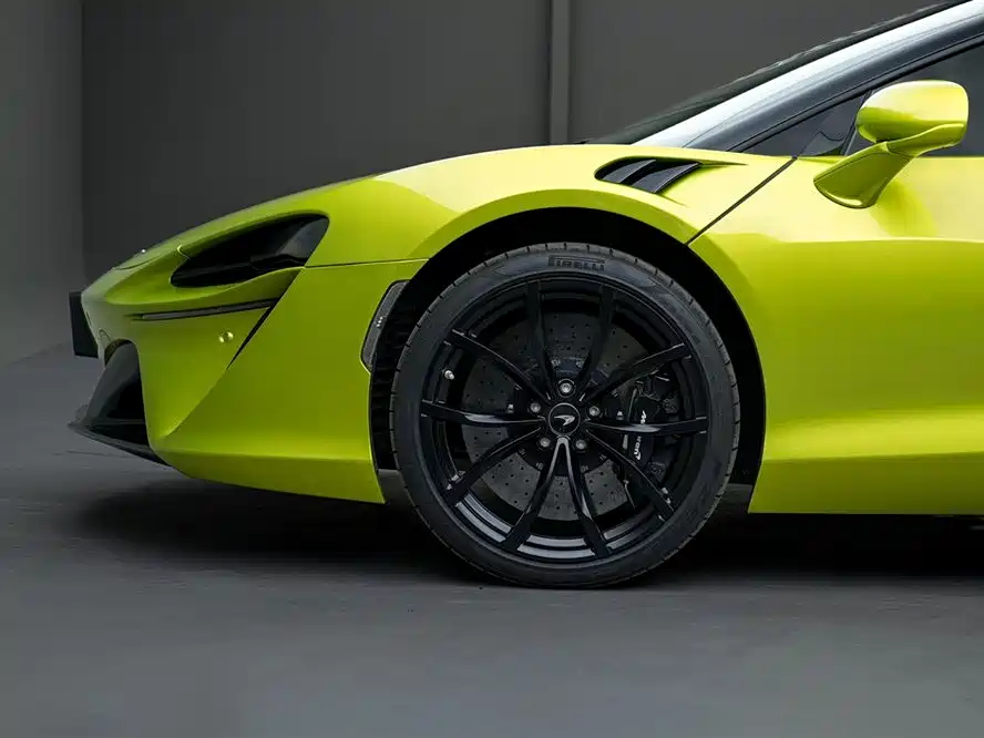 McLaren Artura — фото 6