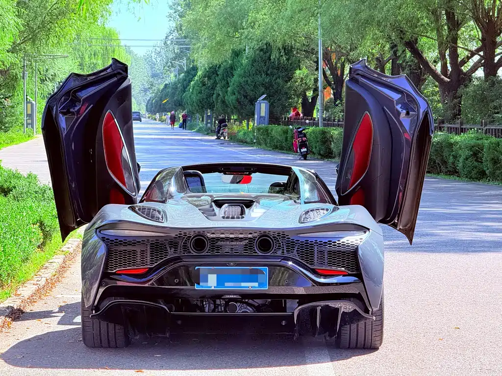 McLaren Artura — фото 14