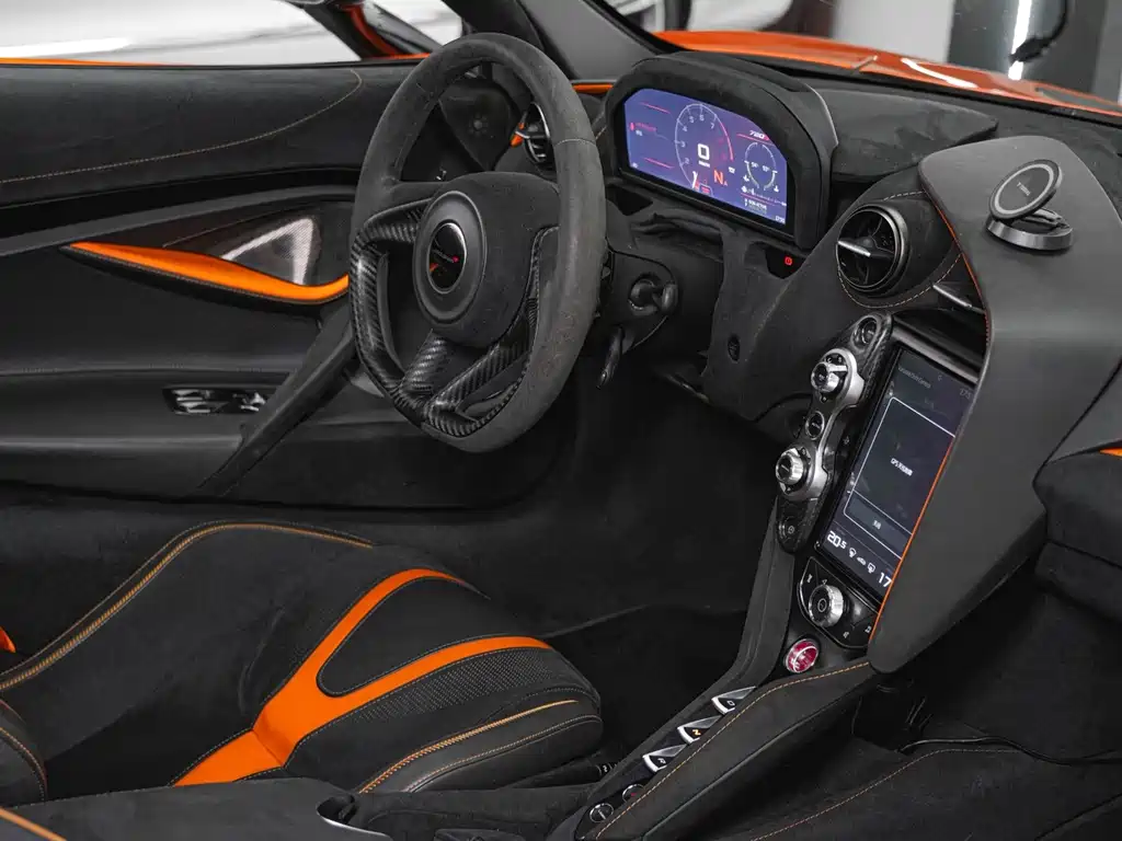 McLaren 720S — фото 14