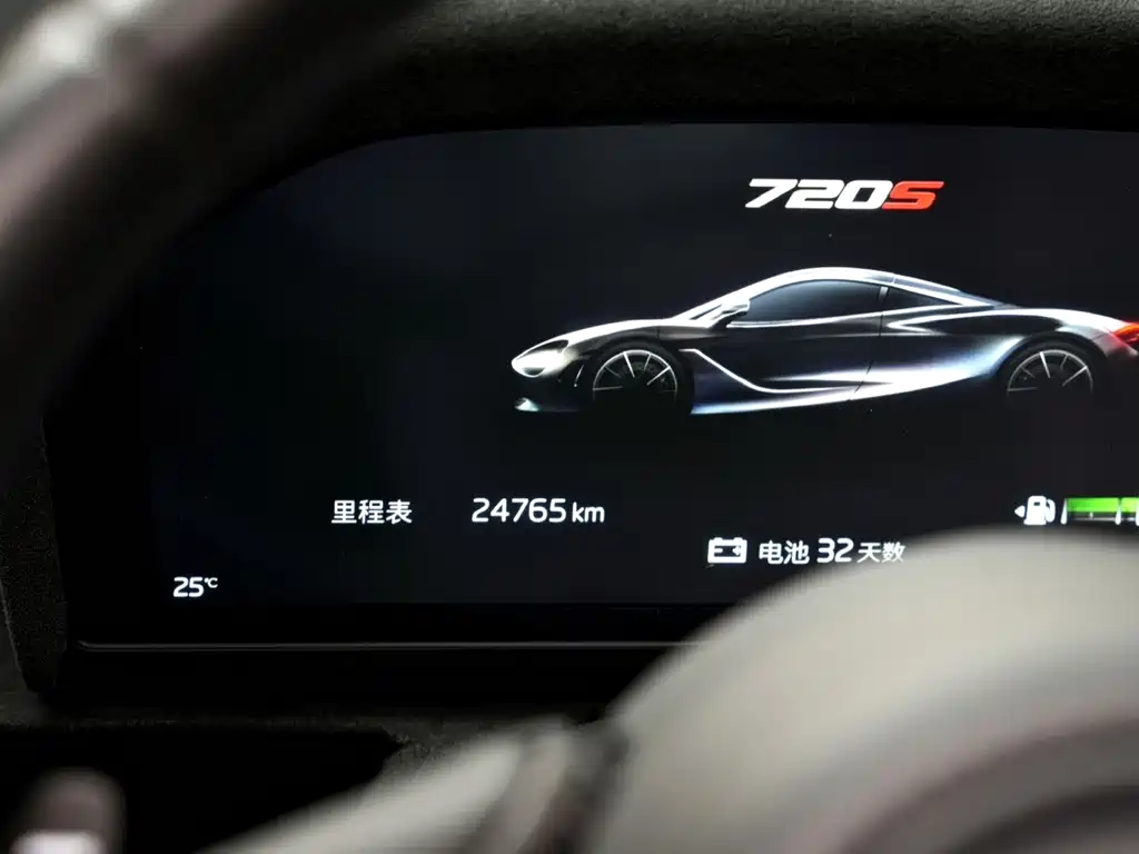 McLaren 720S — фото 17