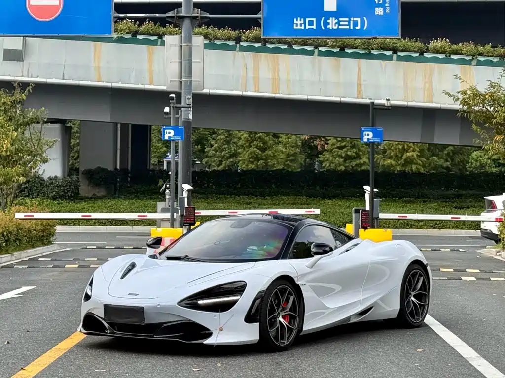 McLaren 720S — фото 3