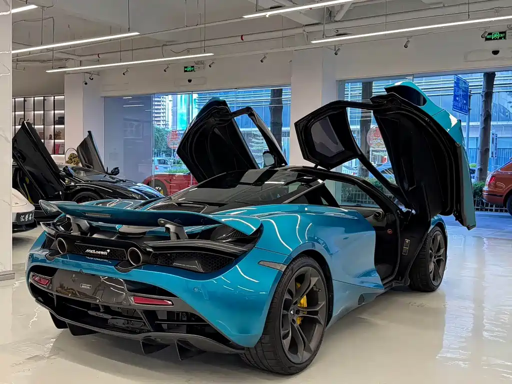 McLaren 720S — фото 3