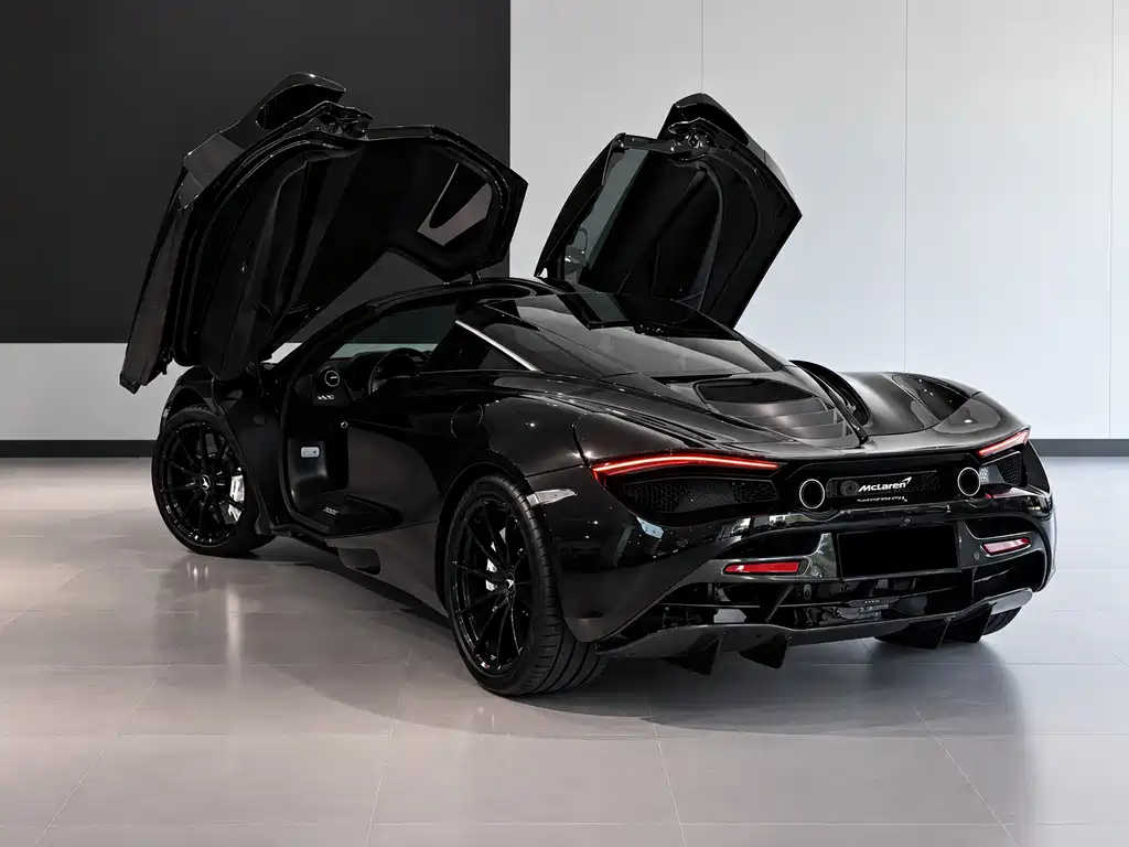 McLaren 720S — фото 8
