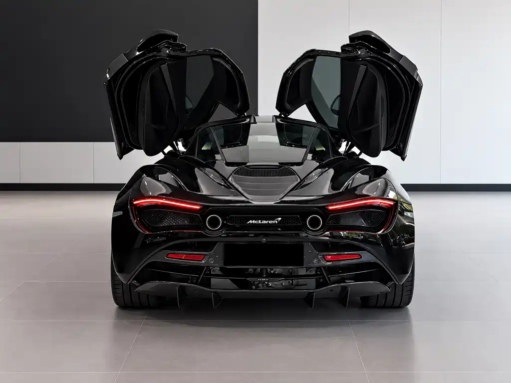 McLaren 720S — фото 9
