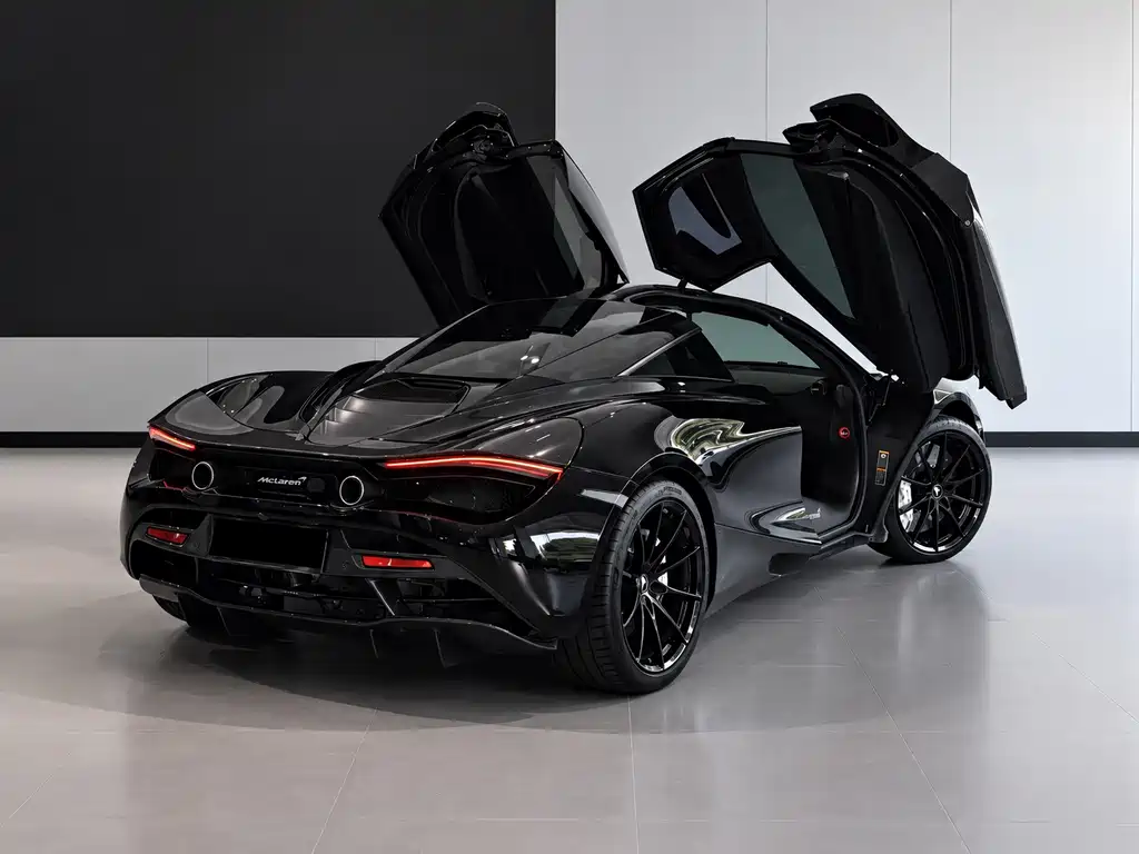 McLaren 720S — фото 10