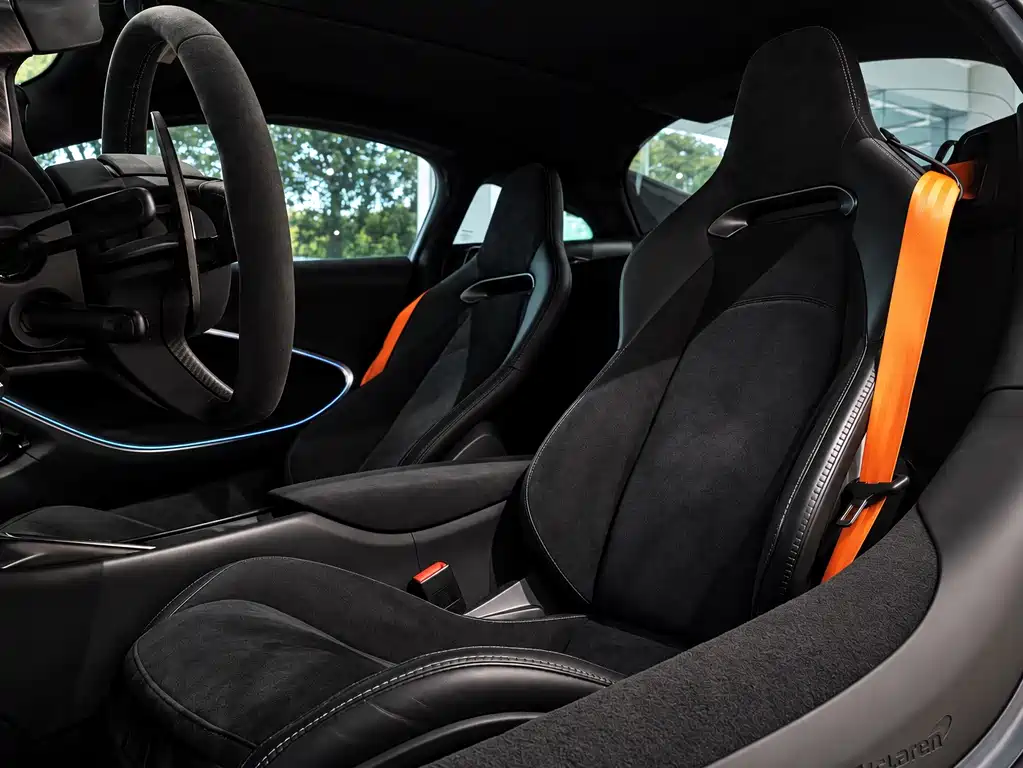 McLaren Artura — фото 13