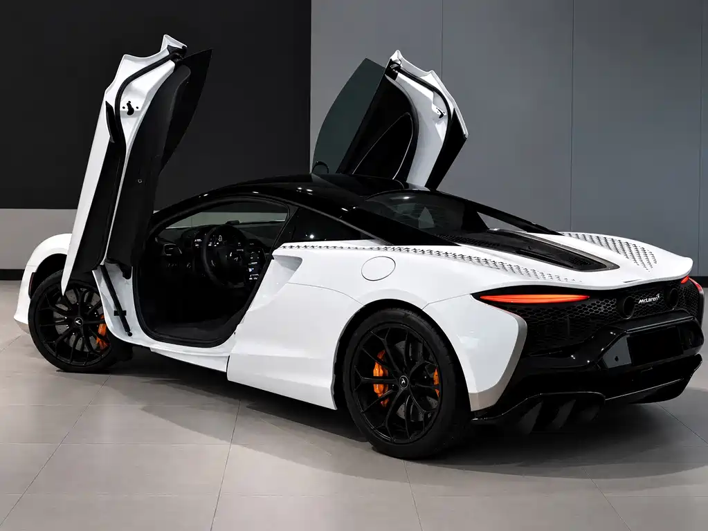 McLaren Artura — фото 7