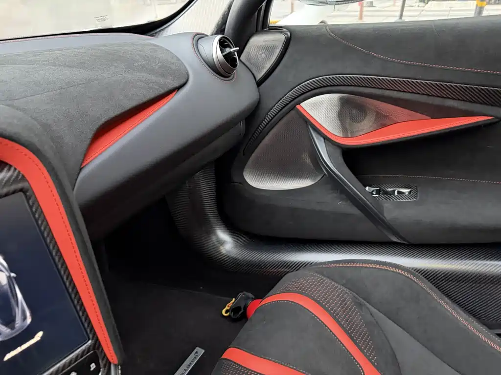 McLaren 720S — фото 10
