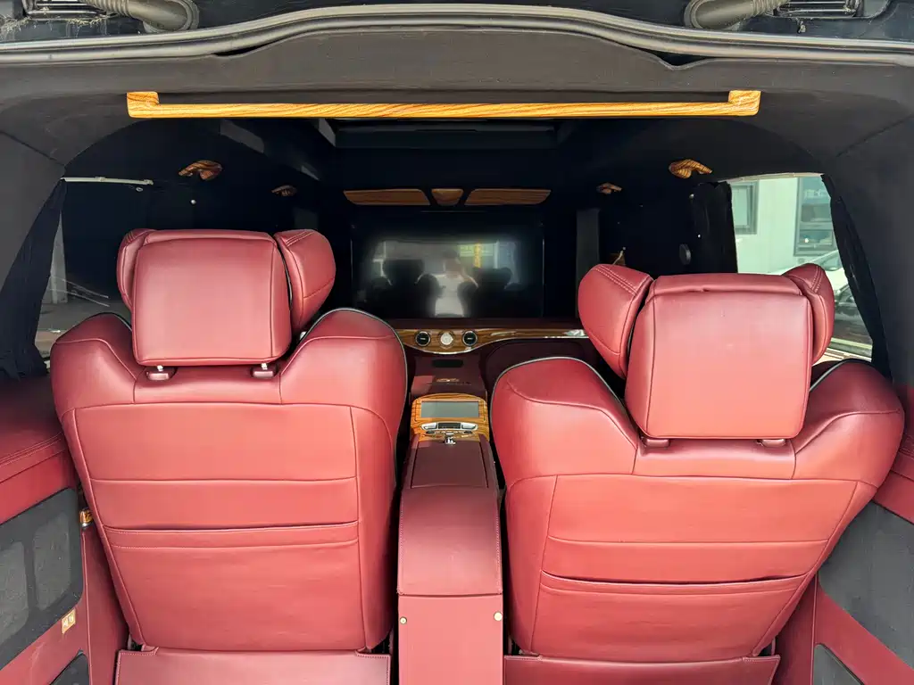 Mercedes-Benz V-Class — фото 7