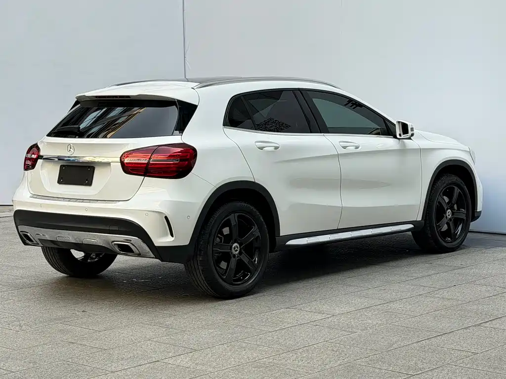 Mercedes-Benz GLA — фото 21