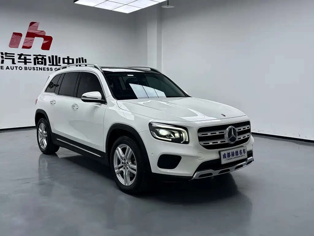Mercedes-Benz GLB — фото 3