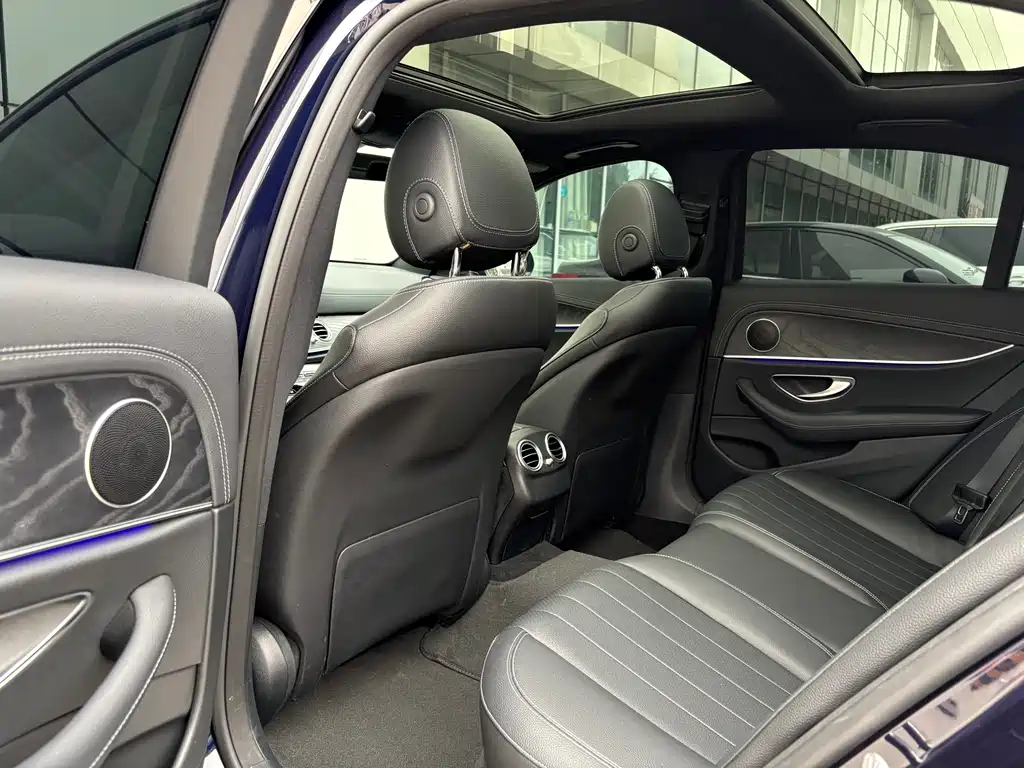 Mercedes-Benz E-Class (Import) — фото 8