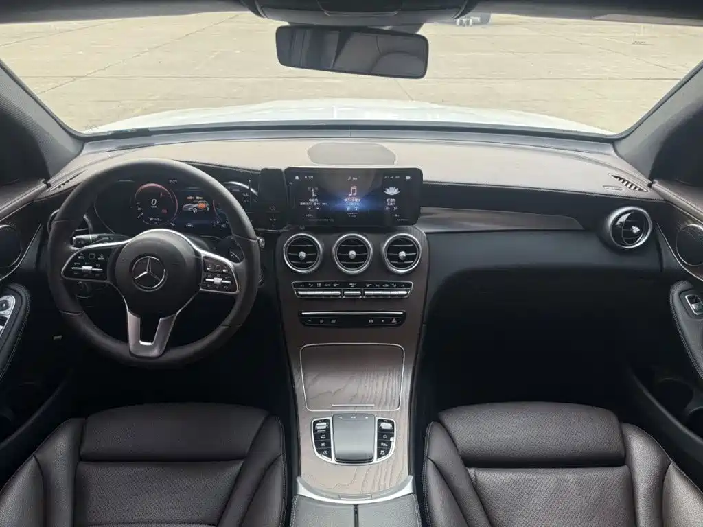 Mercedes-Benz GLC — фото 14