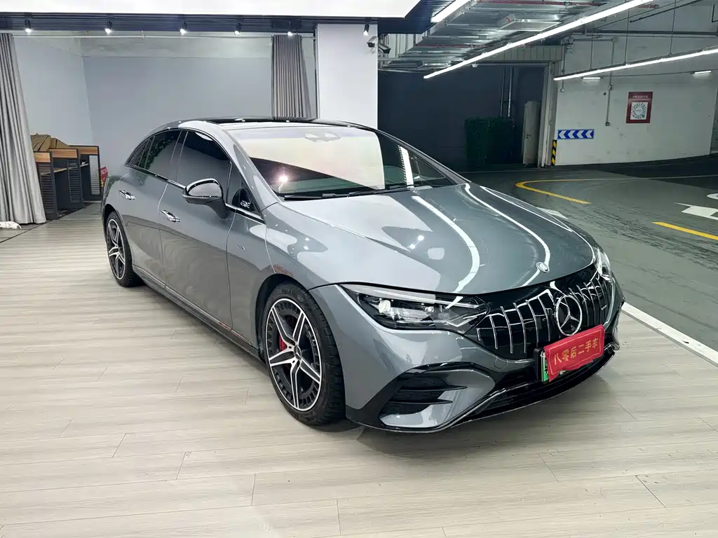 Mercedes-Benz EQE AMG — фото 4