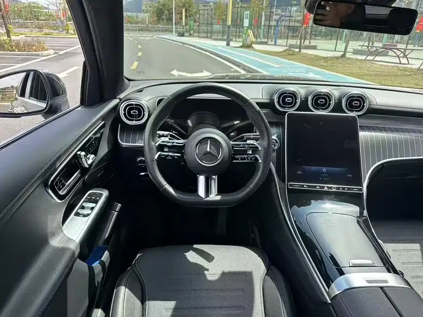 Mercedes-Benz GLC — фото 15