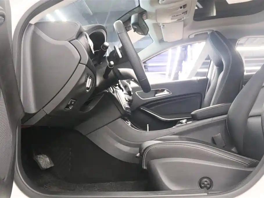 Mercedes-Benz GLA — фото 13