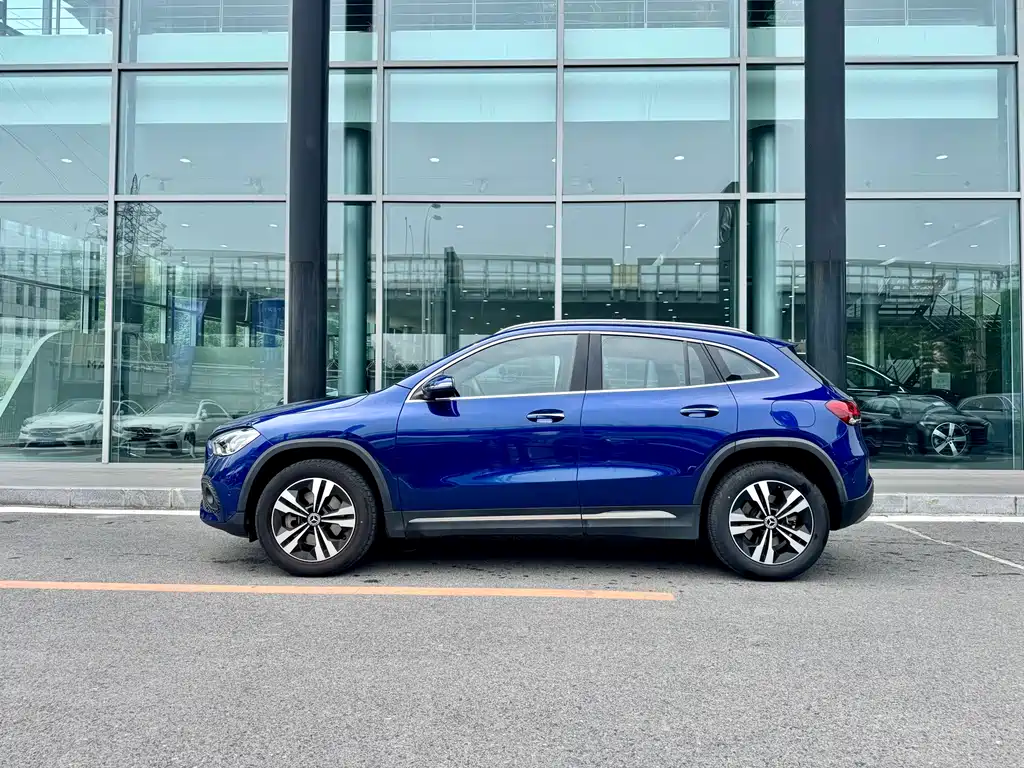 Mercedes-Benz GLA — фото 7