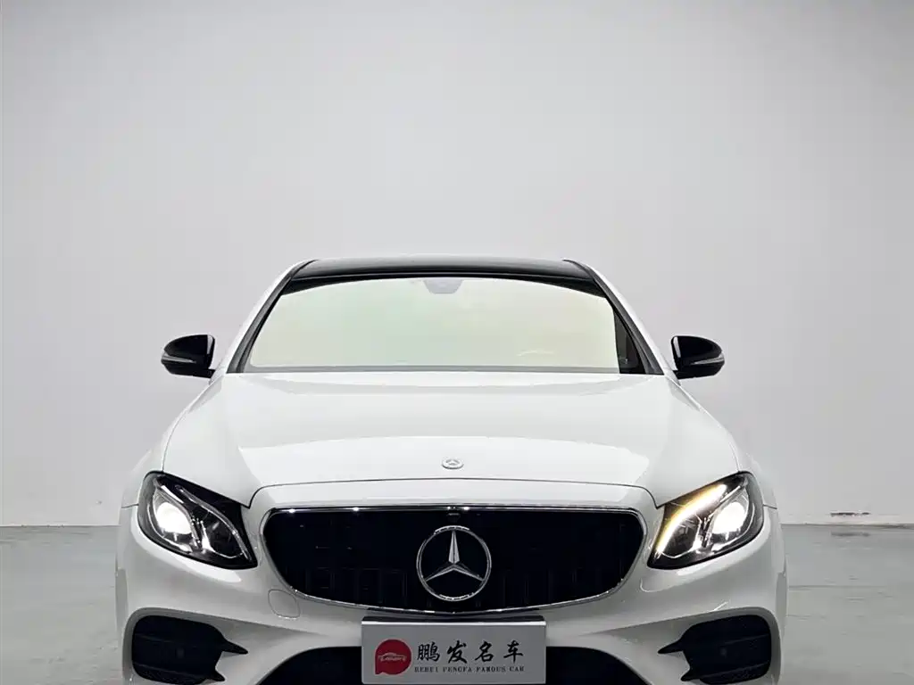 Mercedes-Benz E-Class — фото 2