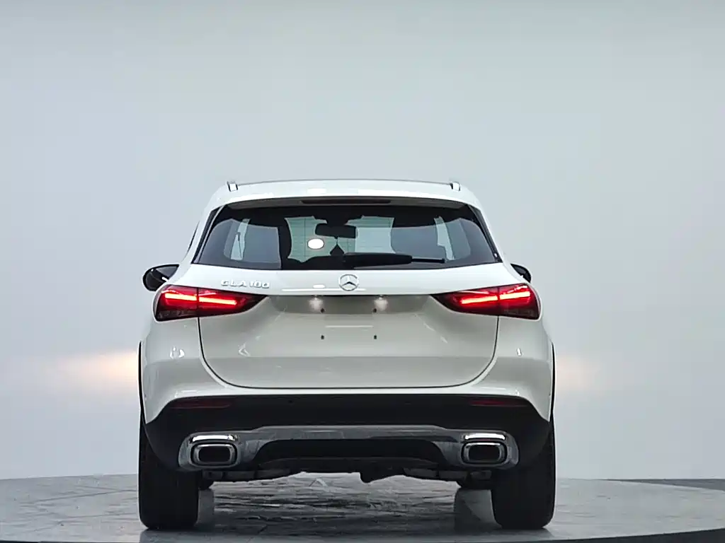 Mercedes-Benz GLA — фото 6