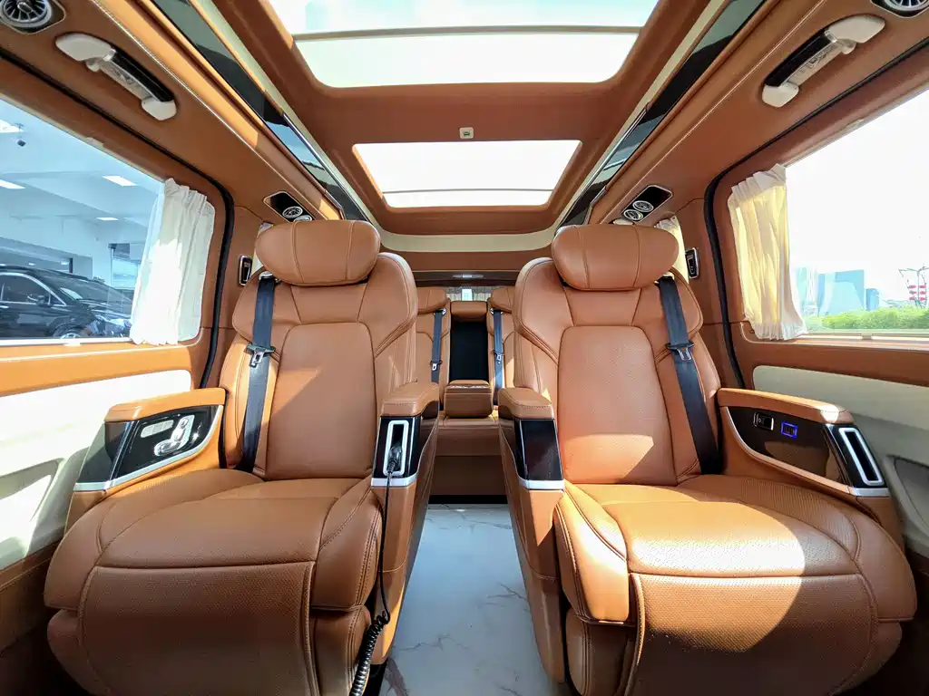Mercedes-Benz Vito — фото 10