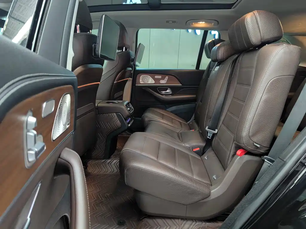Mercedes-Benz GLS — фото 13