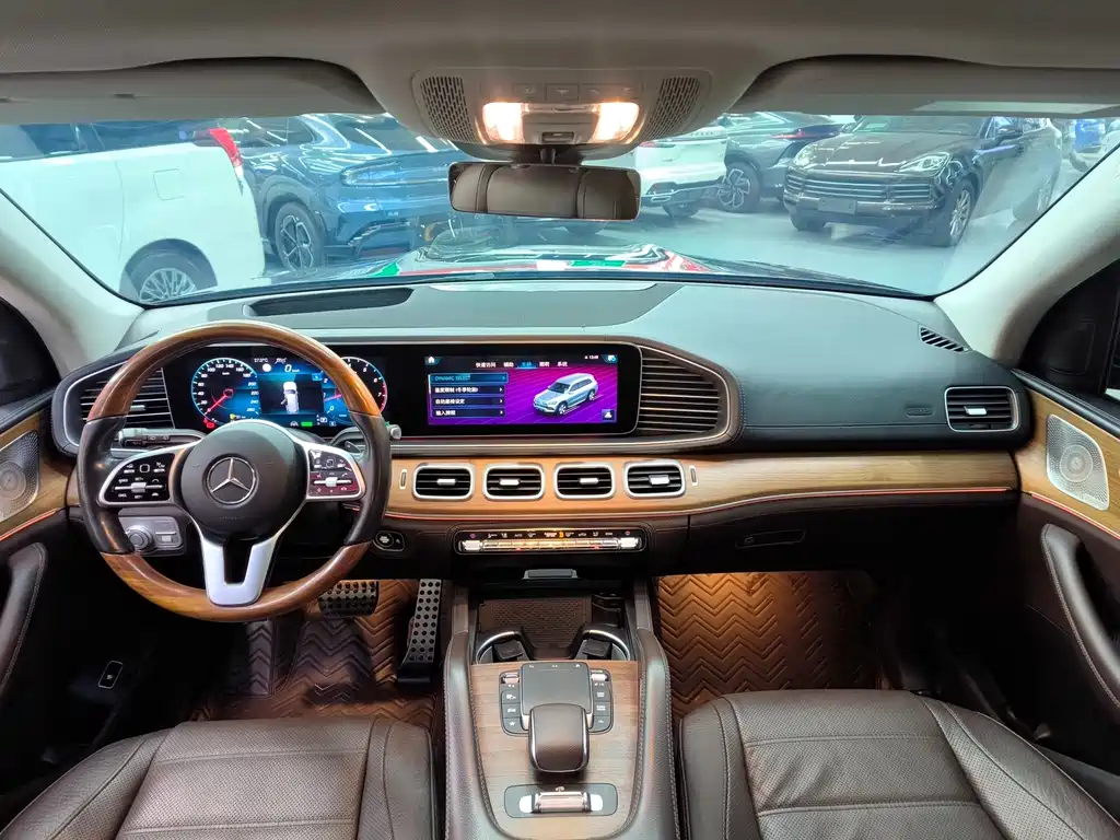 Mercedes-Benz GLS — фото 20
