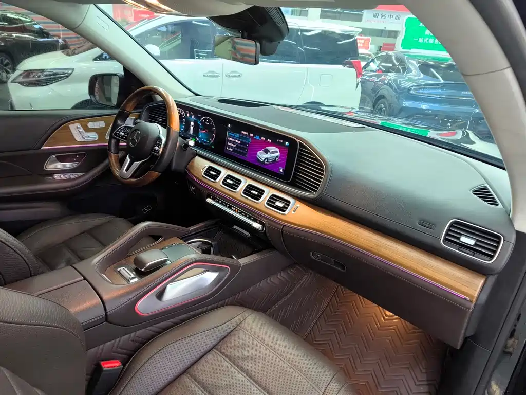Mercedes-Benz GLS — фото 21